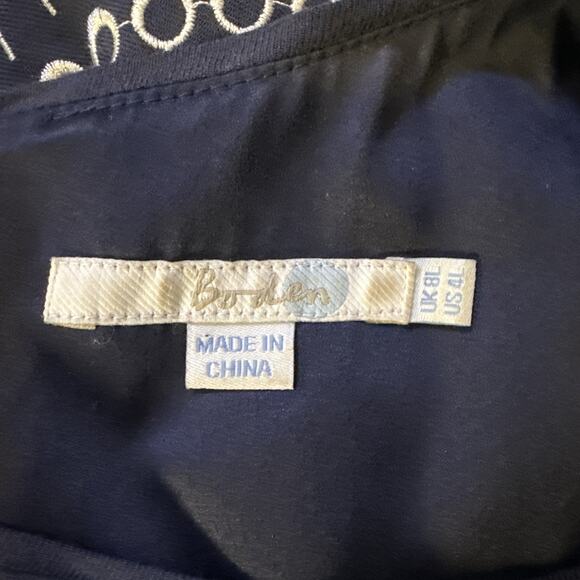 Boden Navy Blue White Embroidered Shift Dress Short Scalloped Sleeve Size 4 Long - Picture 8 of 11